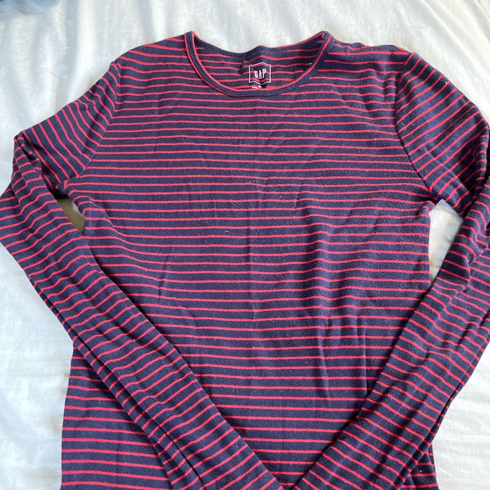 Gap long sleeve t-shirt.  Size XS.  Navy with red stripes.